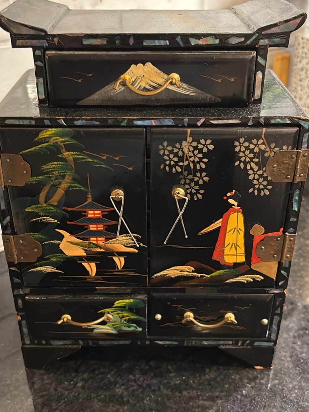 Vintage Asian inspired musical jewelry box
